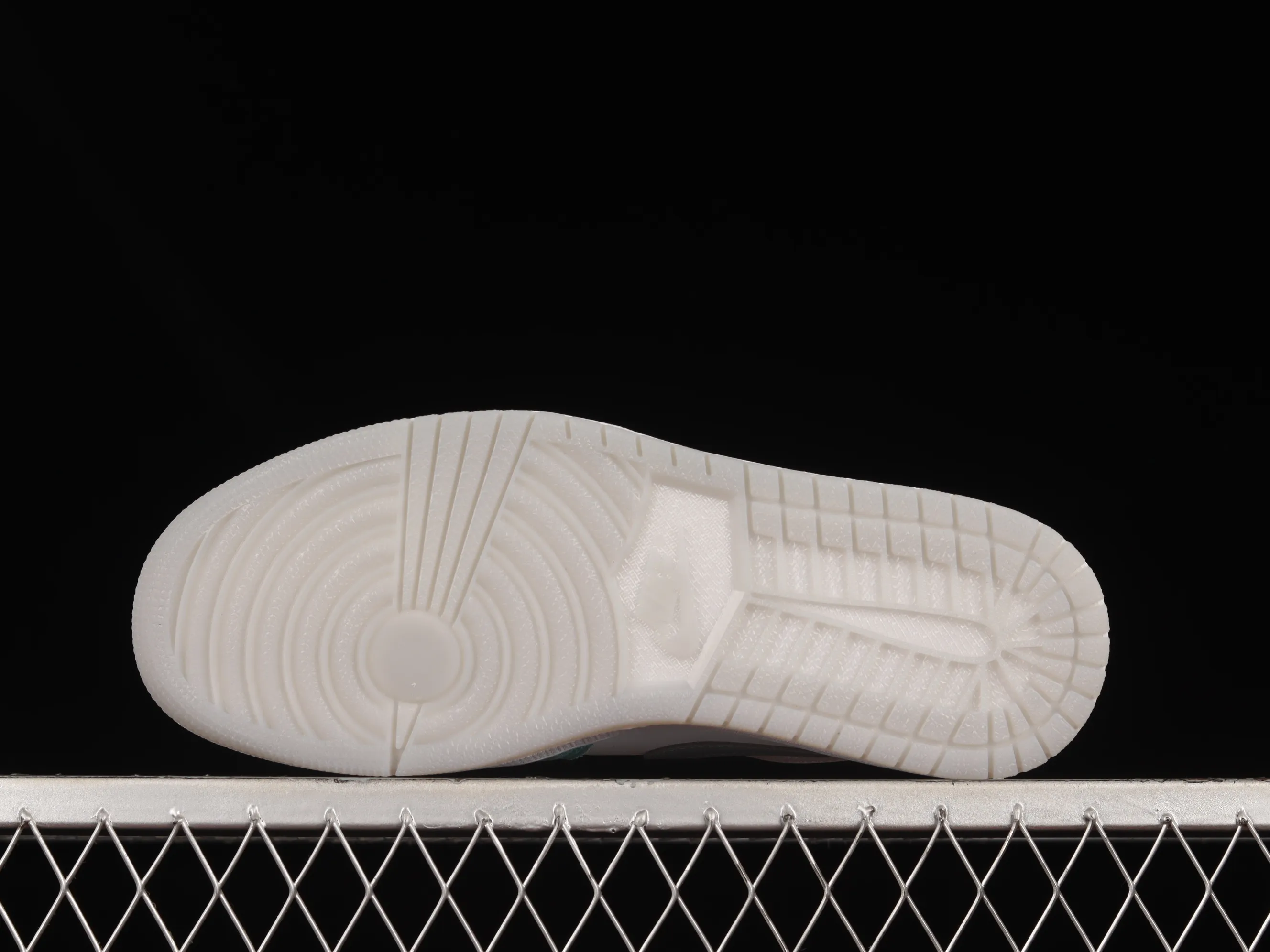All categories Air Jordan Jordan series basketball shoes Air Jordan 1 Low G version pure original Air Jordan 1 Low "New Emerald" AJ1 Joe 1 emerald retro basketball shoes DN3705-301